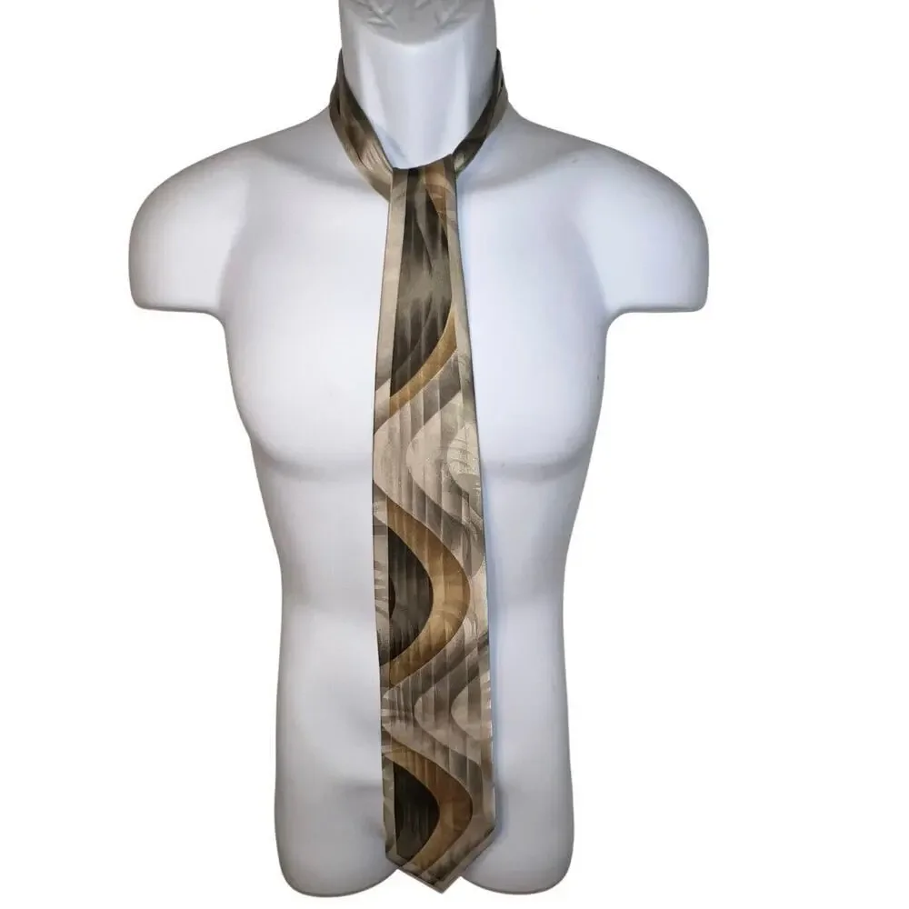 Bruno Rossi men’s 100% silk handmade geometric quilted design Y2K designer tie ￼